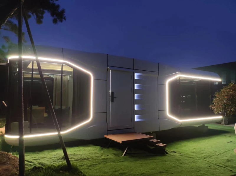Customized Multi-functional Eco-friendly Prefabricated Movable Capsule House For Outdoor Living